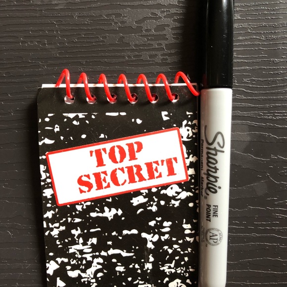 Notebook - Picture 2 of 4